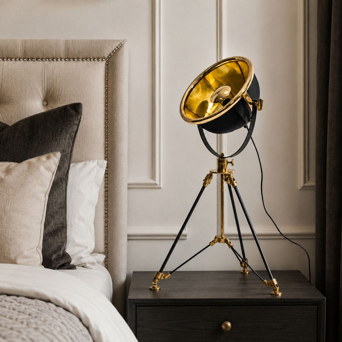 Valen Tripod Table Lamp — Black & Brass, Large