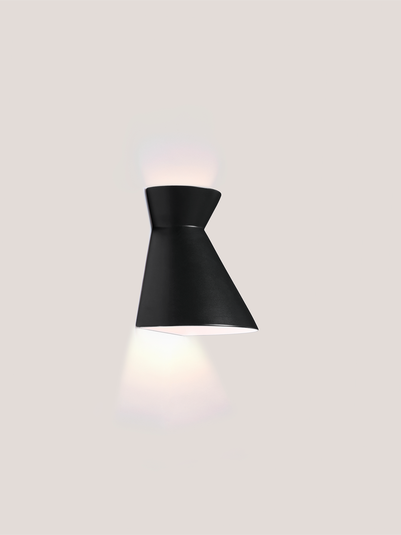 Kiro Ceramic Wall Light — Simple Black, Small