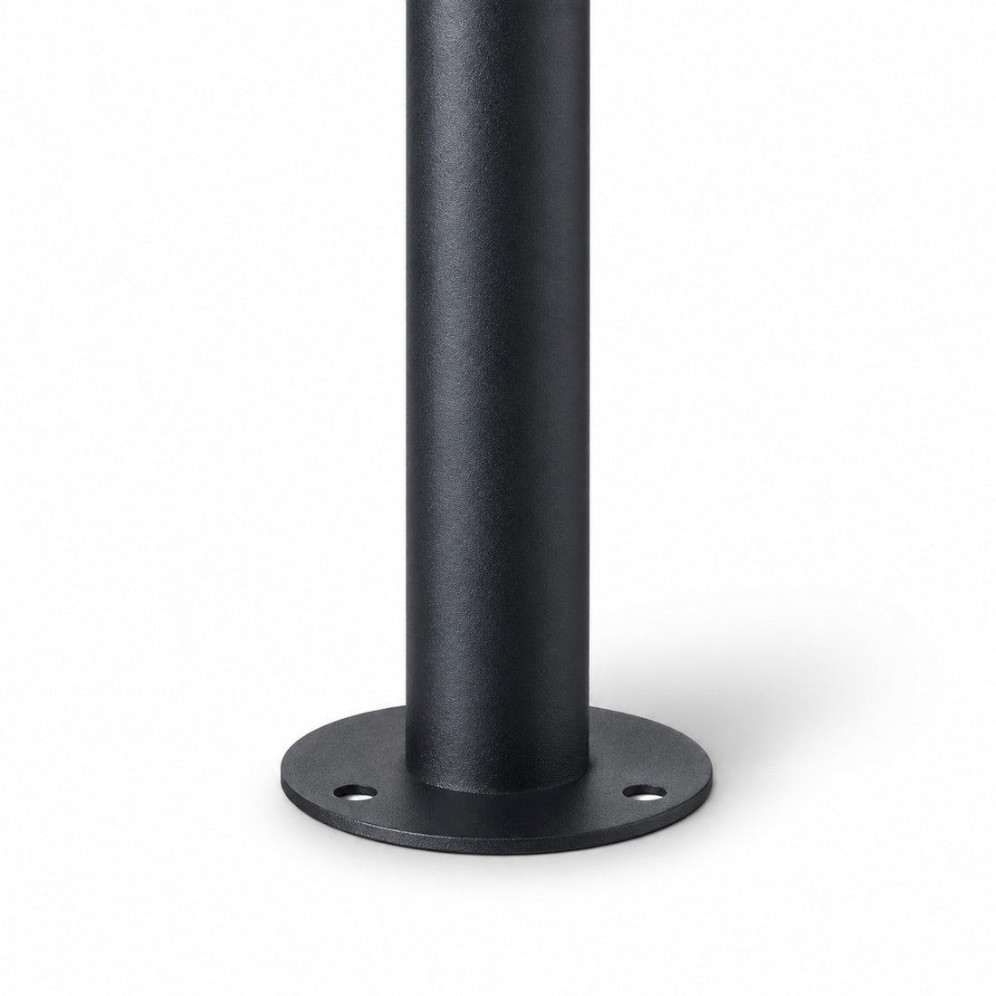 DL31 ground-fix base plate and matt black post detail