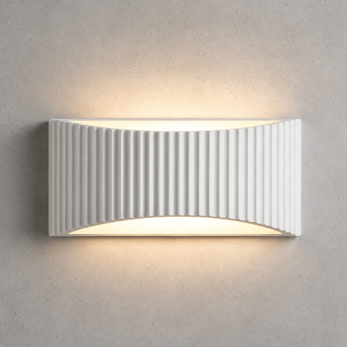 Onda Ribbed Paintable Up Down Wall Light — Plaster, White