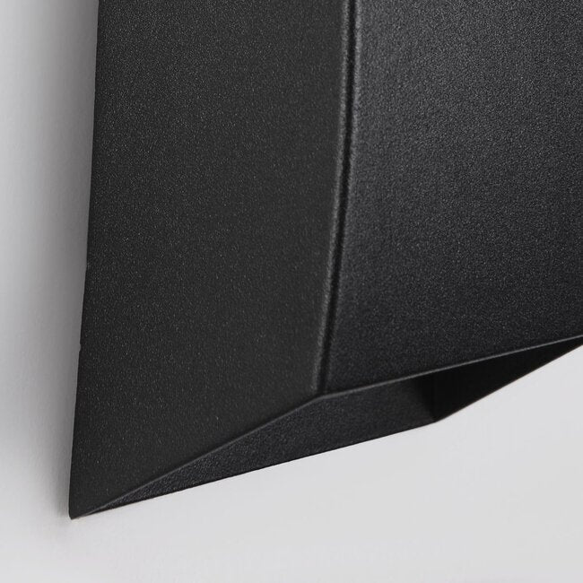 Silas Sleek Aluminium Outdoor Wall Light — Black