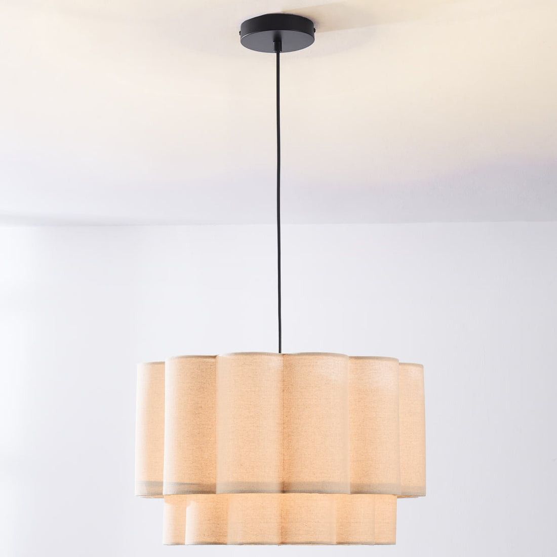 Yuki Wavy Linen Pendant Light — Beige