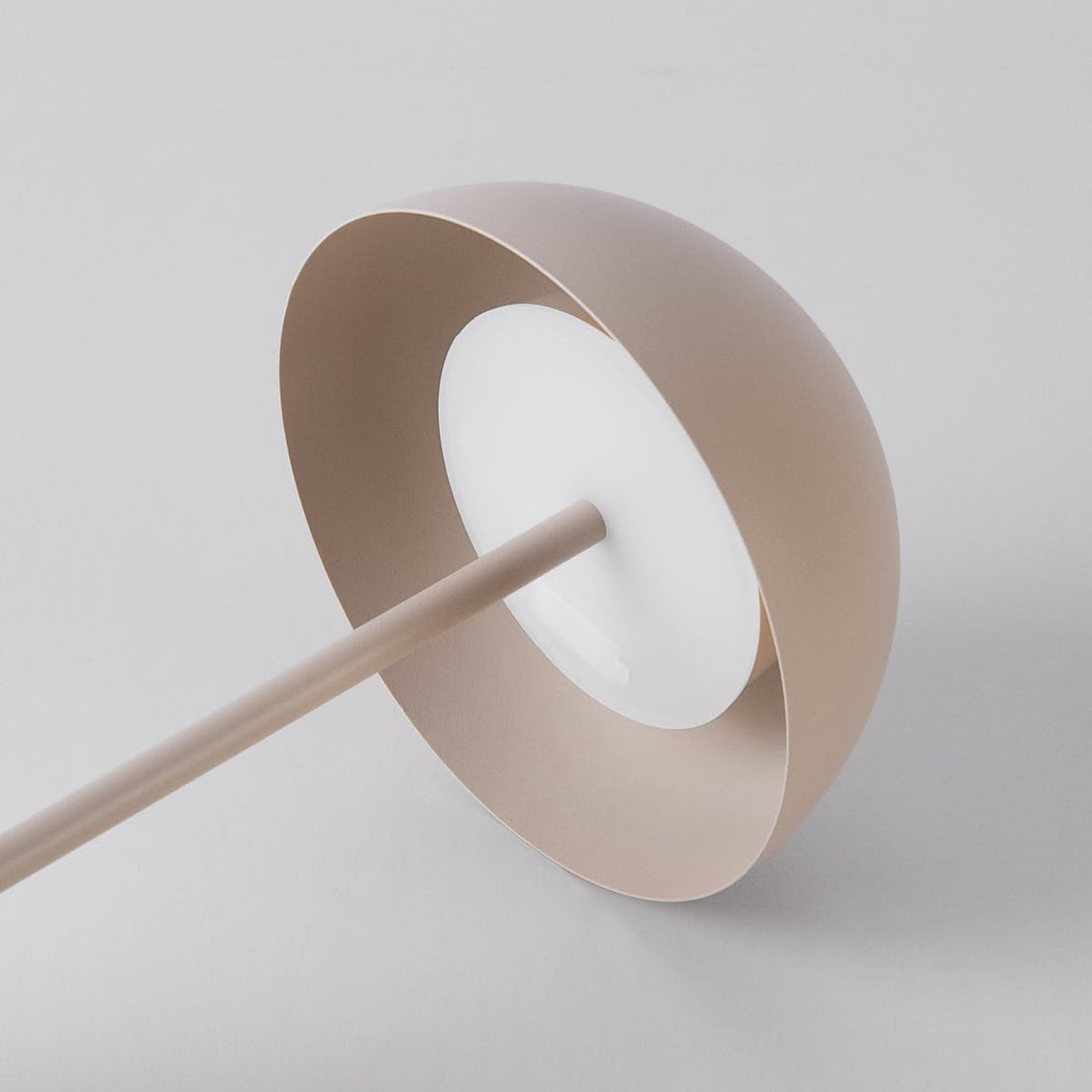 Fungo Rechargeable Mushroom Table Lamp — Beige