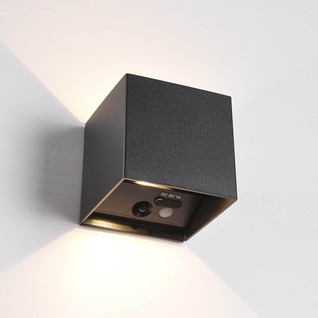 Sentry Rechargeable Outdoor Wall Light — Black, Motion Sensor