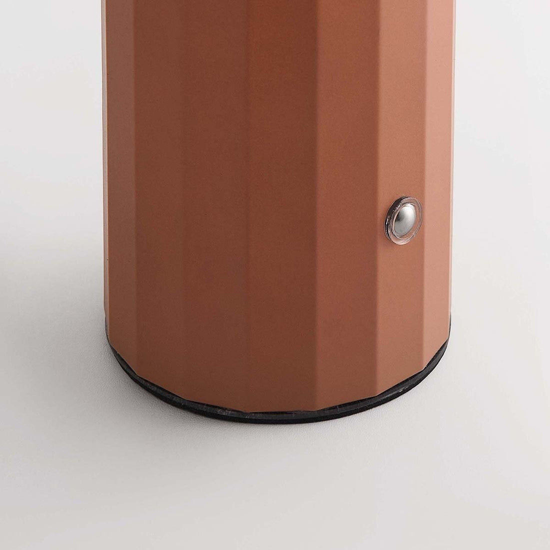 Cocoa Wireless Table Lamp — Mocha